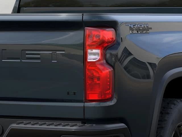 Chevrolet Silverado 2500HD LT 4WD Crew Cab 159" 2026 — side view
