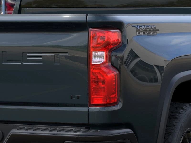 Chevrolet Silverado 2500HD LT 4WD Crew Cab 159" 2026 — side view