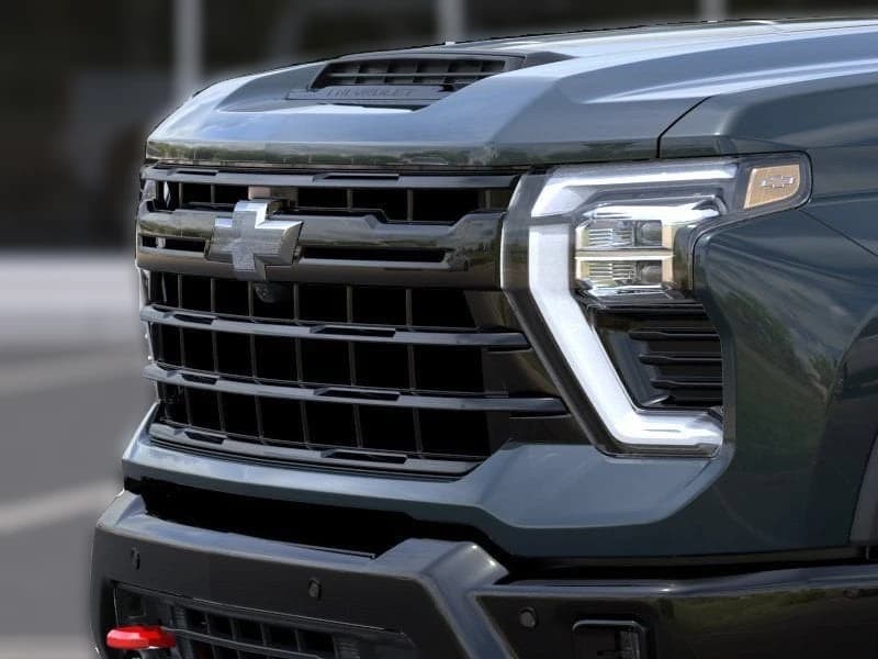 Chevrolet Silverado 2500HD LT 4WD Crew Cab 159" 2026 — side view
