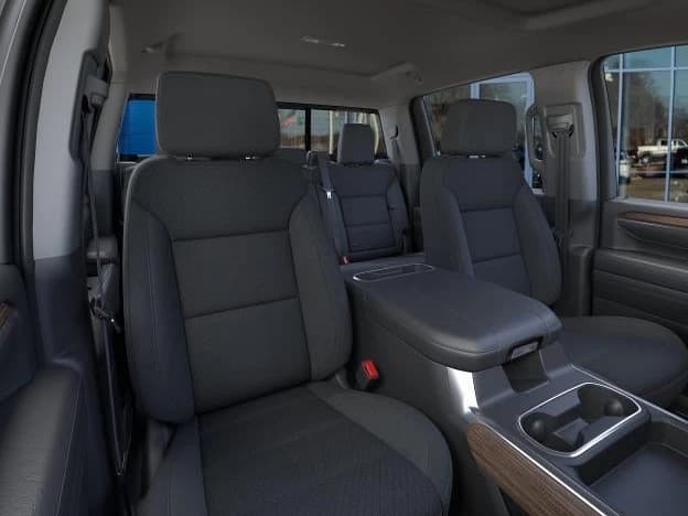 Chevrolet Silverado 2500HD LT 4WD Crew Cab 159" 2026 — side view