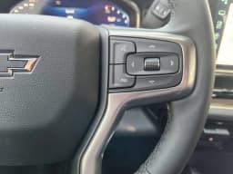 Chevrolet Silverado 2500HD LT 4WD Crew Cab 159" 2026 — side view
