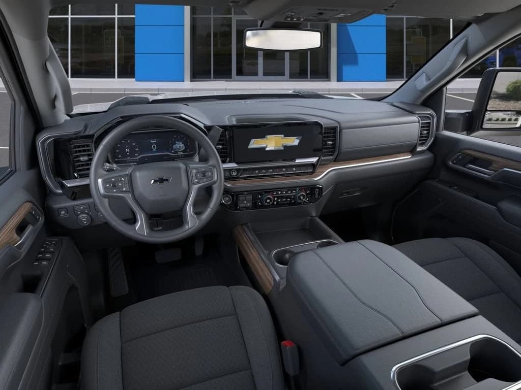 Chevrolet Silverado 2500HD LT 4WD Crew Cab 159" 2026 — side view