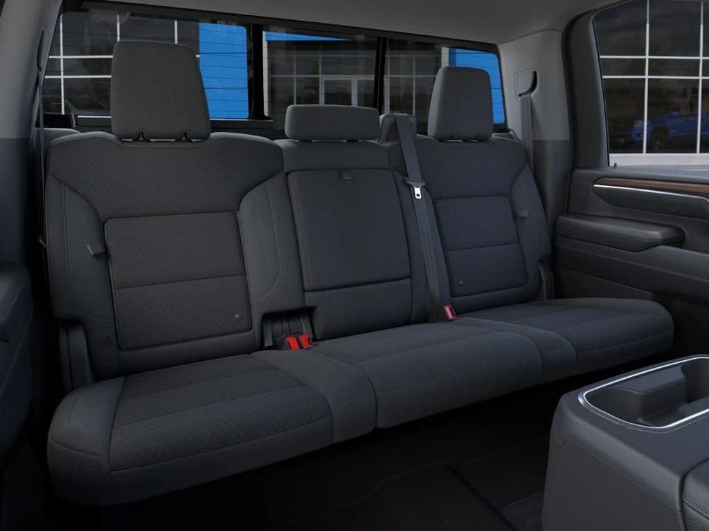 Chevrolet Silverado 2500HD LT 4WD Crew Cab 159" 2026 — side view