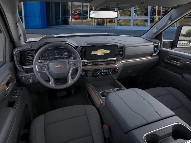 Chevrolet Silverado 2500HD LT 4WD Crew Cab 159" 2026 — side view
