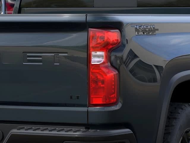 Chevrolet Silverado 2500HD LT 4WD Crew Cab 159" 2026 — side view