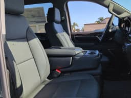 Chevrolet Silverado 2500HD LT 4WD Crew Cab 159" 2026 — side view