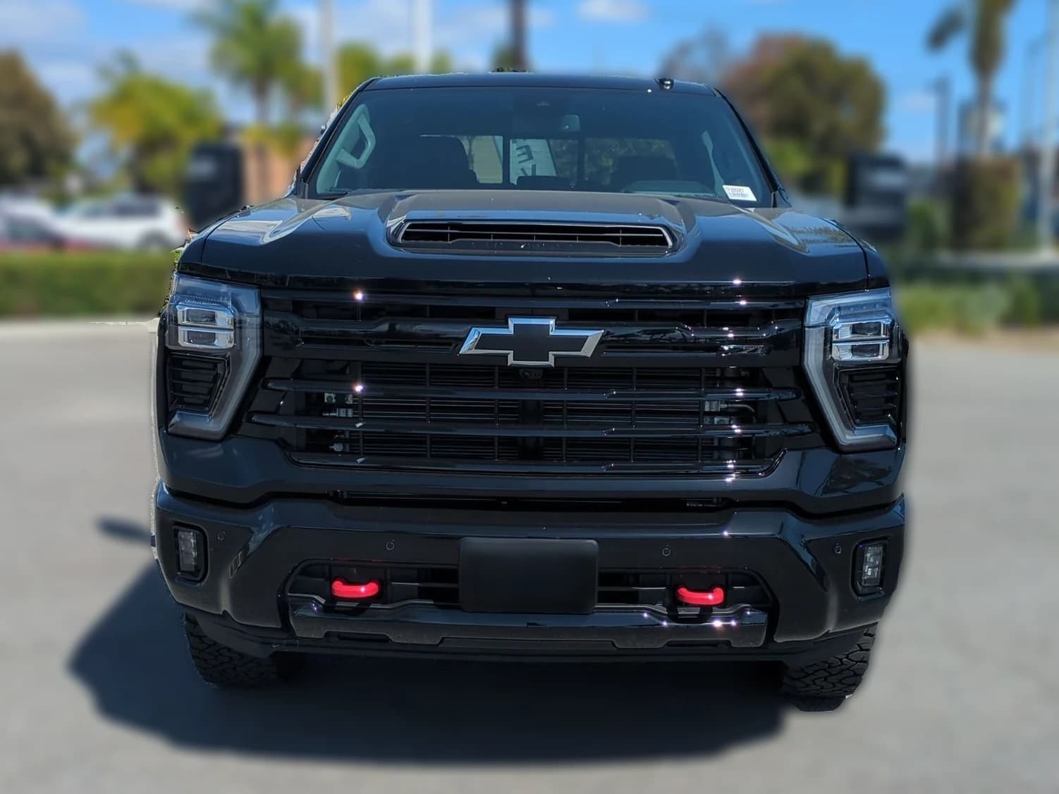 Chevrolet Silverado 2500HD LT 4WD Crew Cab 159" 2026 — side view