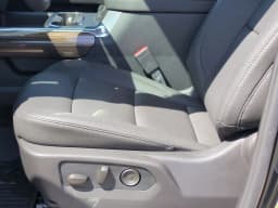 Chevrolet Silverado 2500HD LT 4WD Crew Cab 159" 2026 — side view