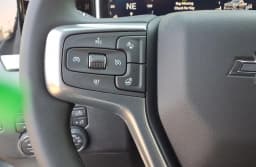 Chevrolet Silverado 2500HD LT 4WD Crew Cab 159" 2026 — side view