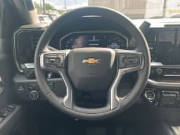 Chevrolet Silverado 2500HD LT 4WD Crew Cab 159" 2026 — side view
