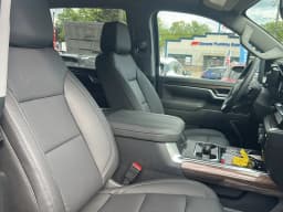 Chevrolet Silverado 2500HD LT 4WD Crew Cab 159" 2026 — side view