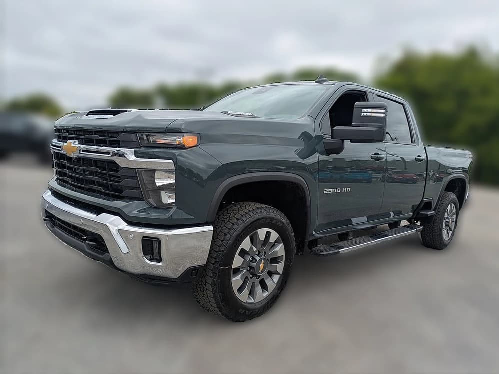 Chevrolet Silverado 2500HD LT 4WD Crew Cab 159" 2026 — side view