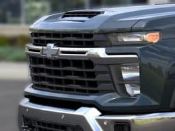Chevrolet Silverado 2500HD LT 4WD Crew Cab 159" 2026 — side view