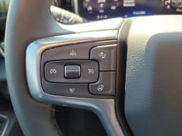 Chevrolet Silverado 2500HD LT 4WD Crew Cab 159" 2026 — side view