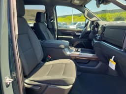 Chevrolet Silverado 2500HD LT 4WD Crew Cab 159" 2026 — side view
