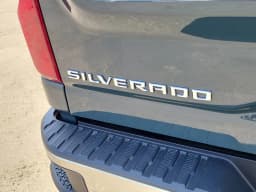 Chevrolet Silverado 2500HD LT 4WD Crew Cab 159" 2026 — side view