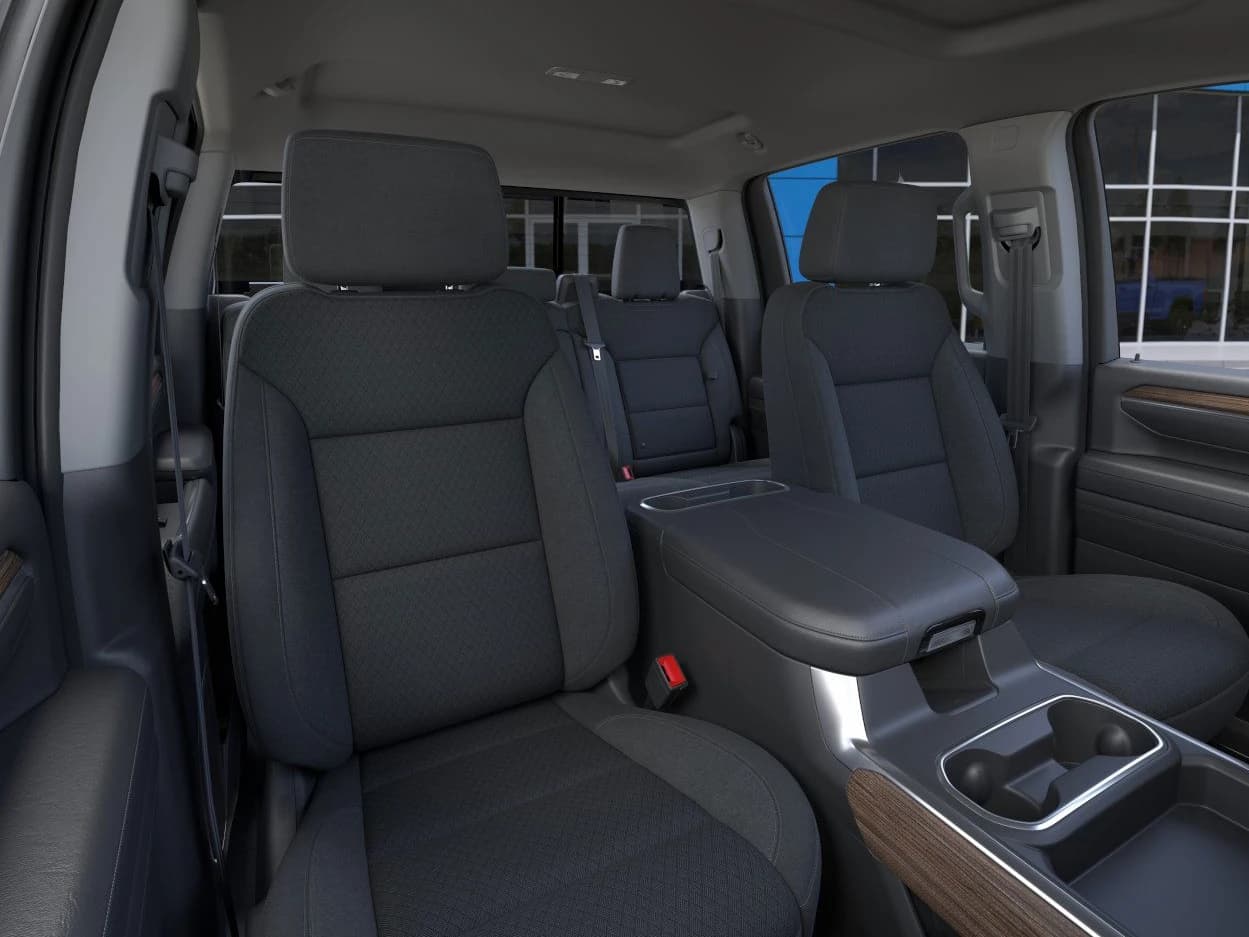 Chevrolet Silverado 2500HD LT 4WD Crew Cab 159" 2026 — side view