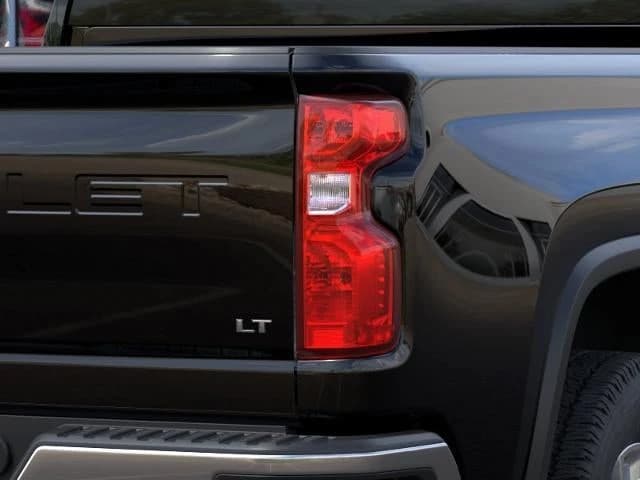 Chevrolet Silverado 2500HD LT 4WD Crew Cab 159" 2026 — side view