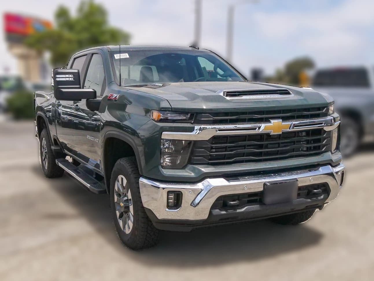 Chevrolet Silverado 2500HD LT 4WD Crew Cab 159" 2026 — side view