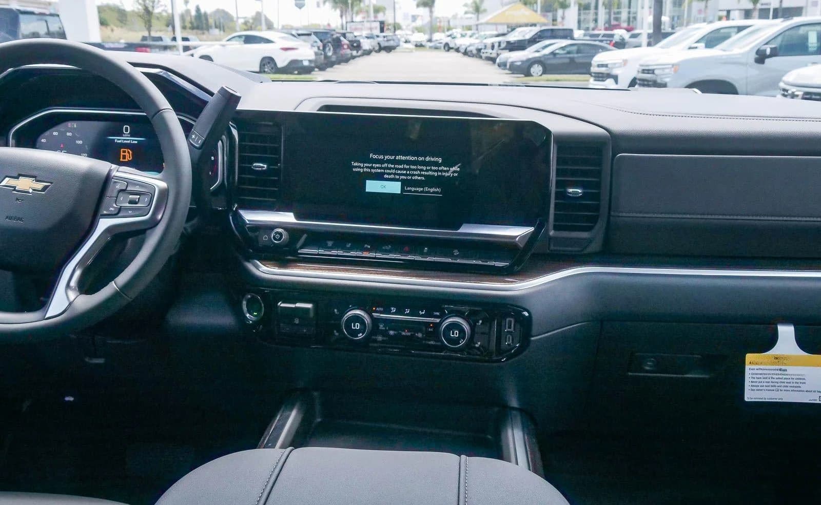 Chevrolet Silverado 2500HD LT 4WD Crew Cab 159" 2026 — side view