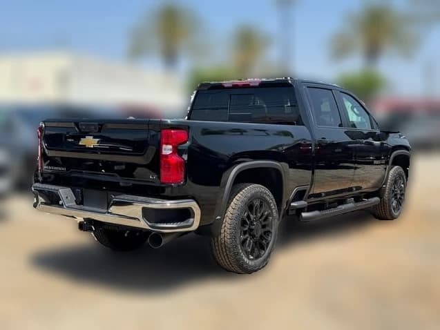 Chevrolet Silverado 2500HD LT 4WD Crew Cab 159" 2026 — side view