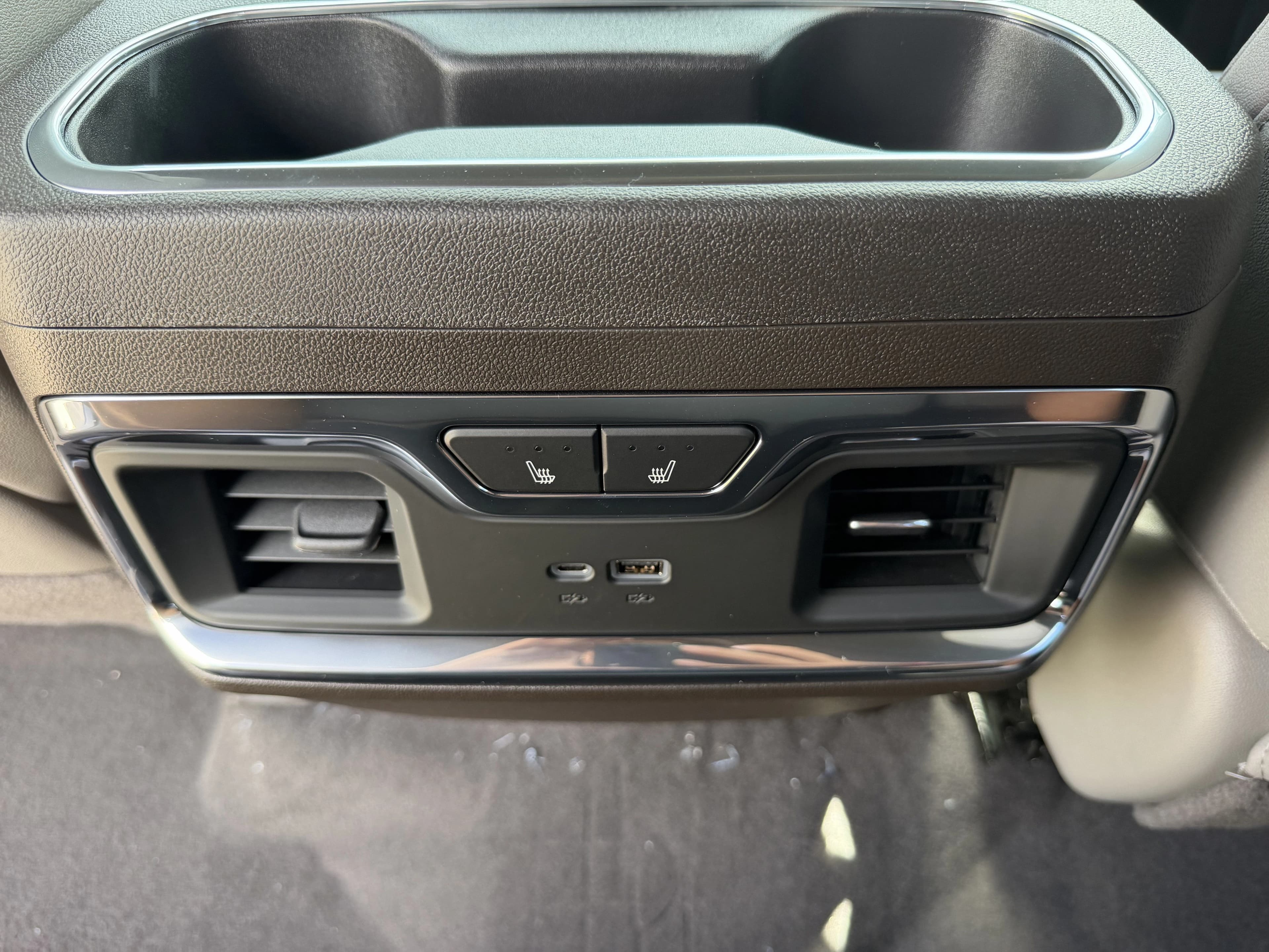 Chevrolet Silverado 2500HD LTZ 4WD Crew Cab 159" 2026 — side view