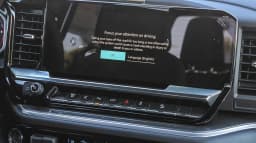 Chevrolet Silverado 2500HD High Country 4WD Crew Cab 159" 2026 — side view