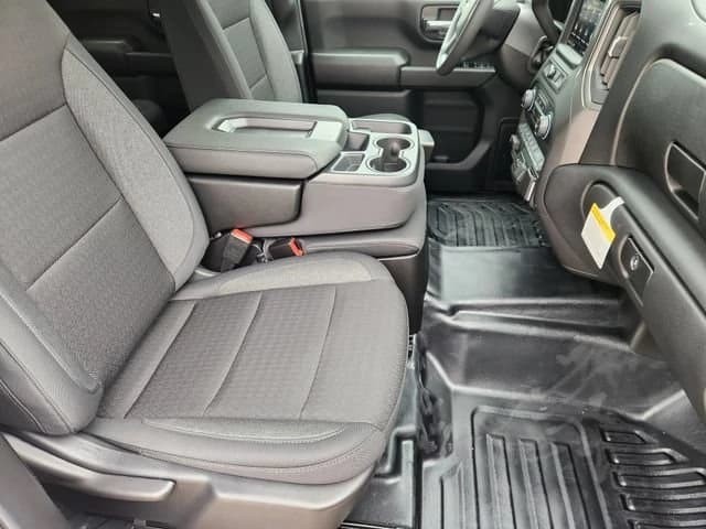 Chevrolet Silverado 3500HD Work Truck 4WD Crew Cab 159" 2026 — side view