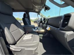 Chevrolet Silverado 3500HD LT 4WD Crew Cab 159" 2026 — side view