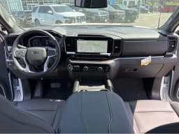 Chevrolet Silverado 3500HD LT 4WD Crew Cab 159" 2026 — side view