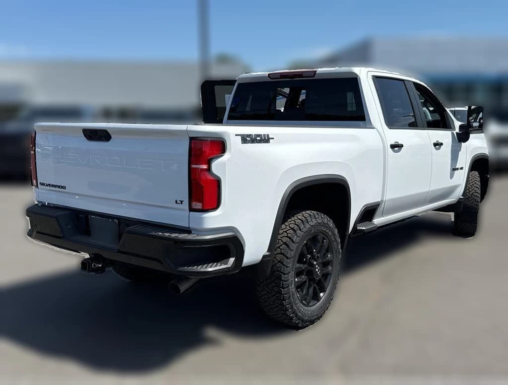 Chevrolet Silverado 3500HD LT 4WD Crew Cab 159" 2026 — side view