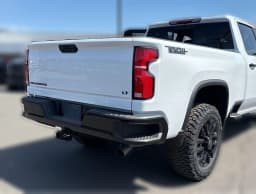 Chevrolet Silverado 3500HD LT 4WD Crew Cab 159" 2026 — side view