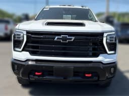 Chevrolet Silverado 3500HD LT 4WD Crew Cab 159" 2026 — side view