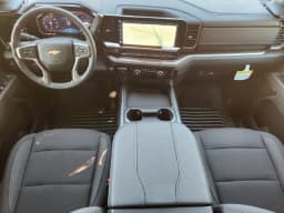 Chevrolet Silverado 3500HD LT 4WD Crew Cab 172" 2026 — side view