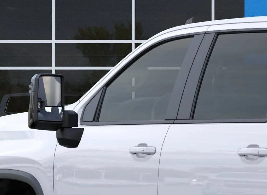 Chevrolet Silverado 3500HD LT 4WD Crew Cab 159" 2026 — side view