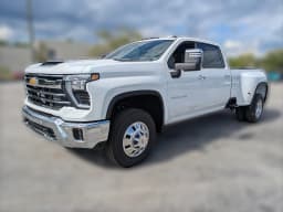 Chevrolet Silverado 3500HD LTZ 4WD Crew Cab 172" 2026 — side view