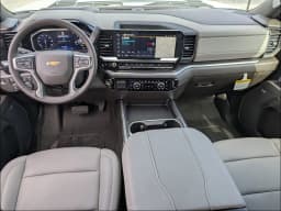 Chevrolet Silverado 3500HD LTZ 4WD Crew Cab 172" 2026 — side view