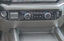 Chevrolet Silverado 3500HD LTZ 4WD Crew Cab 172" 2026 — side view