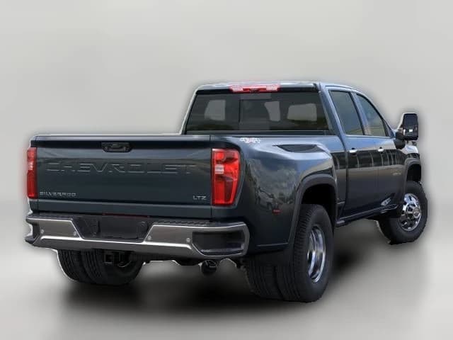 Chevrolet Silverado 3500HD LTZ 4WD Crew Cab 172" 2026 — side view