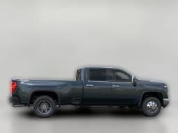 Chevrolet Silverado 3500HD LTZ 4WD Crew Cab 172" 2026 — side view