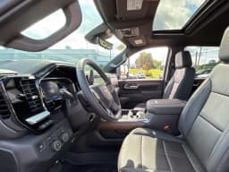 Chevrolet Silverado 3500HD High Country 4WD Crew Cab 172" 2026 — side view