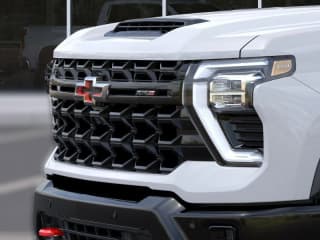 Chevrolet Silverado 2500HD ZR2 4WD Crew Cab 159"