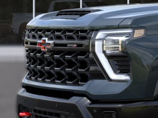 Chevrolet Silverado 2500HD ZR2 4WD Crew Cab 159"