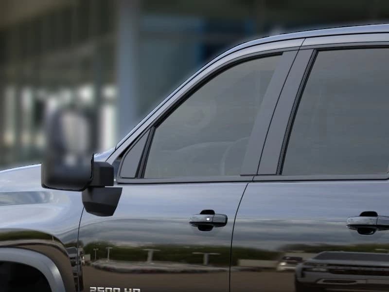 Chevrolet Silverado 2500HD ZR2 4WD Crew Cab 159" 2026 — side view