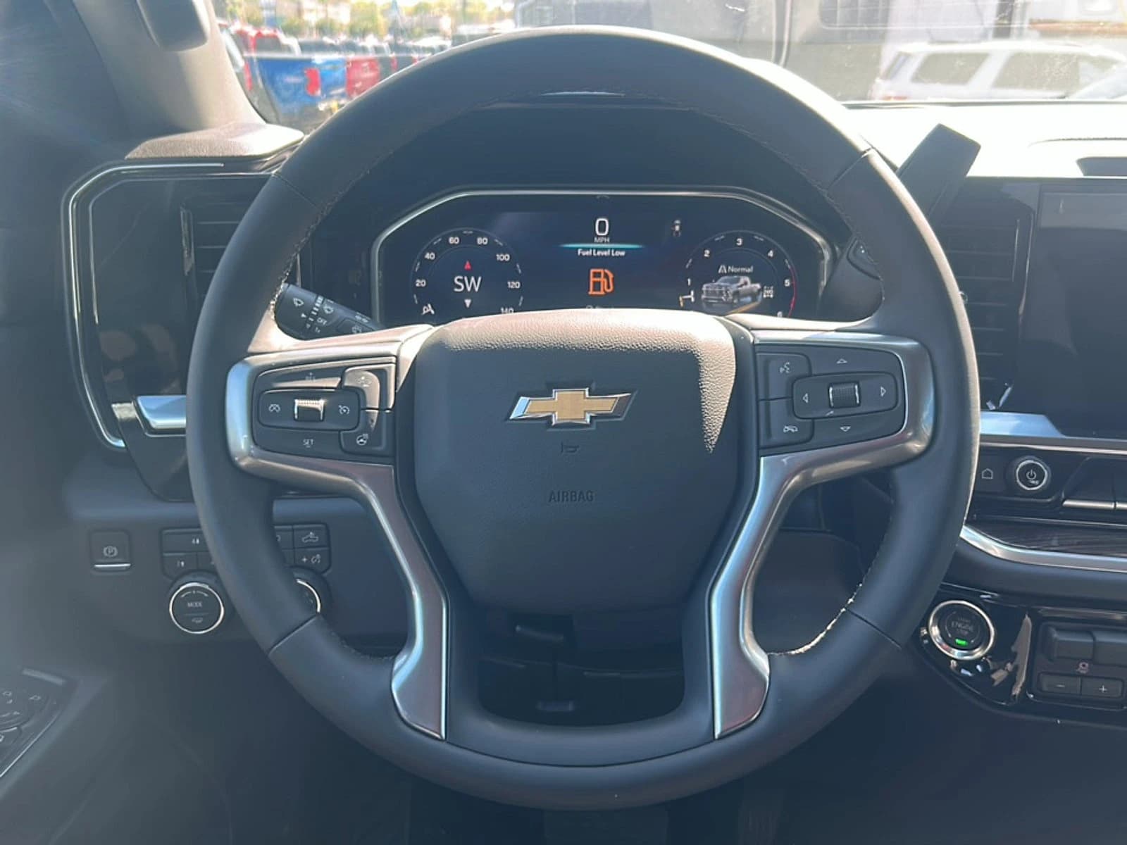 Chevrolet Silverado 3500HD LT 4WD Double Cab 162" 2026 — side view