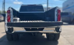 Chevrolet Silverado 3500HD LT 4WD Double Cab 162" 2026 — side view