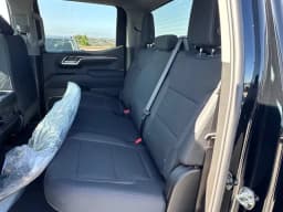 Chevrolet Silverado 1500 LT 2WD Crew Cab 147" 2026 — side view