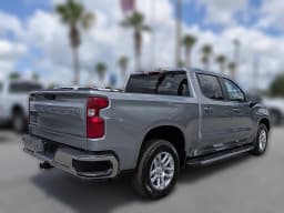Chevrolet Silverado 1500 LT 2WD Crew Cab 147" 2026 — side view
