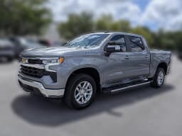 Chevrolet Silverado 1500 LT 2WD Crew Cab 147" 2026 — side view