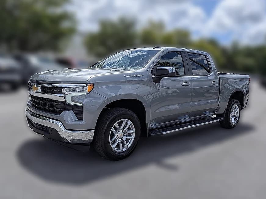 Chevrolet Silverado 1500 LT 2WD Crew Cab 147" 2026 — side view